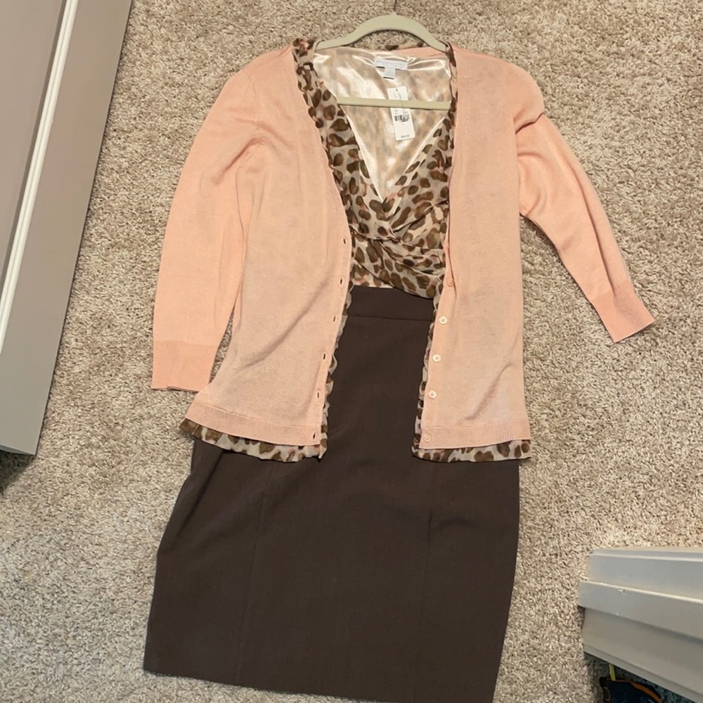 NewYork and Company size 8 dress medium sweater